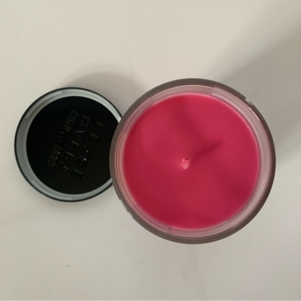 NWT. FIND YOUR HAPPY PLACE Festivals & Fireworks Candle - Picture 2 of 6